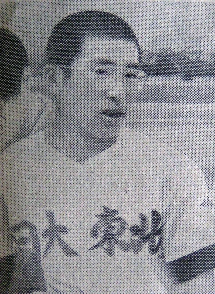 福島工戦後、インタビューに答える日大東北・斉藤投手　（C）朝日新聞社