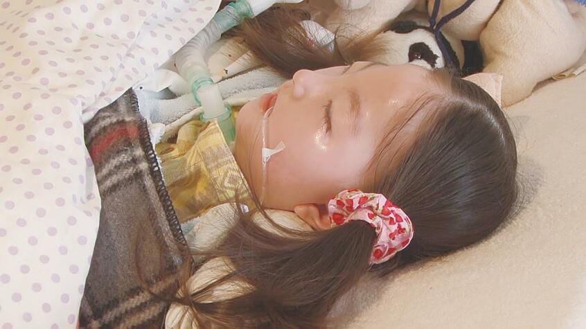映画に登場する帆花ちゃん。ドキュメンタリー映画「帆花」(國友勇吾監督)は2022年1月2日から東京・ポレポレ東中野ほか全国順次公開 (c)JyaJya Films+noa film