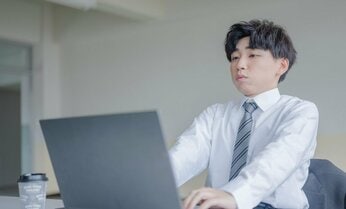 口にすればするほど「仕事ができない人」なのがバレていく、たった2文字の言葉