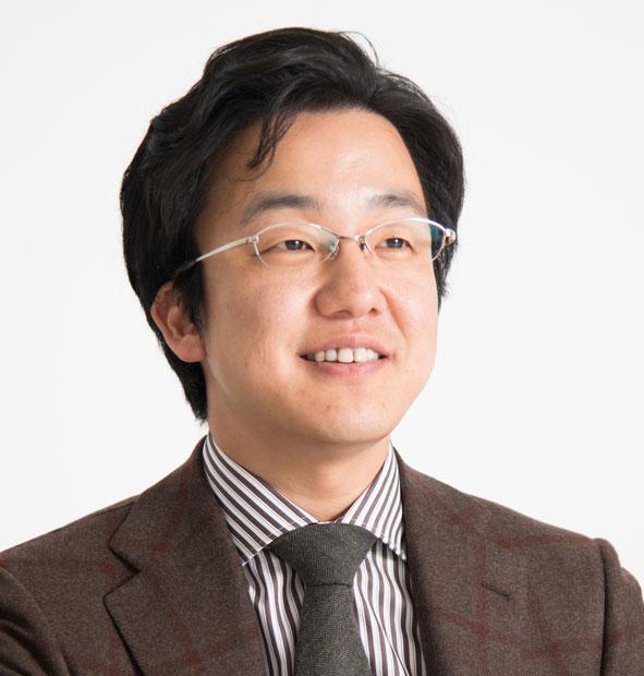 石見陽／１９７４年生まれ。信州大学医学部卒。メドピア代表取締役社長、ＣＥＯ。医師・医学博士