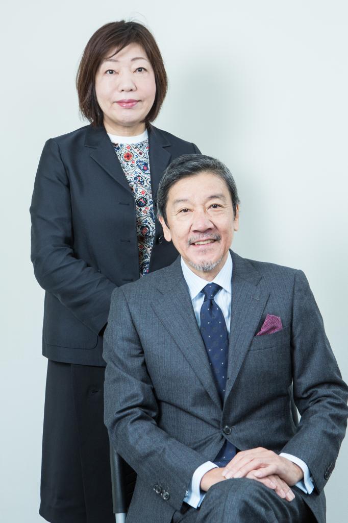 奥田瑛二さん（右）と林真理子さん　（撮影／写真部・小原雄輝）