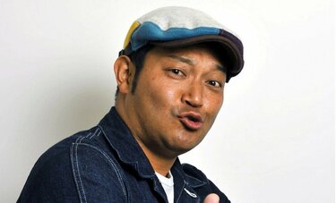 “ひな壇”拒否でバラエティーから消えた芸人「山口智充」　全国区の露出なしでも30年以上食えている“意外な理由”