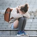 いじめの加害者が「自分はいじめていない」と思い込むメカニズムとは 「“シンキングエラー”を正すのが予防のカギ」と専門家