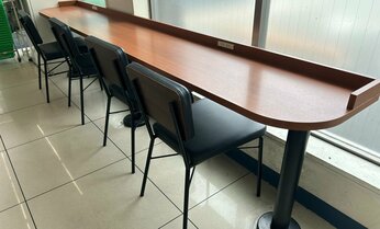 ファミマ2000店舗で「イートイン廃止」の衝撃 コンビニから“居場所”を奪われた当事者たちの悲鳴