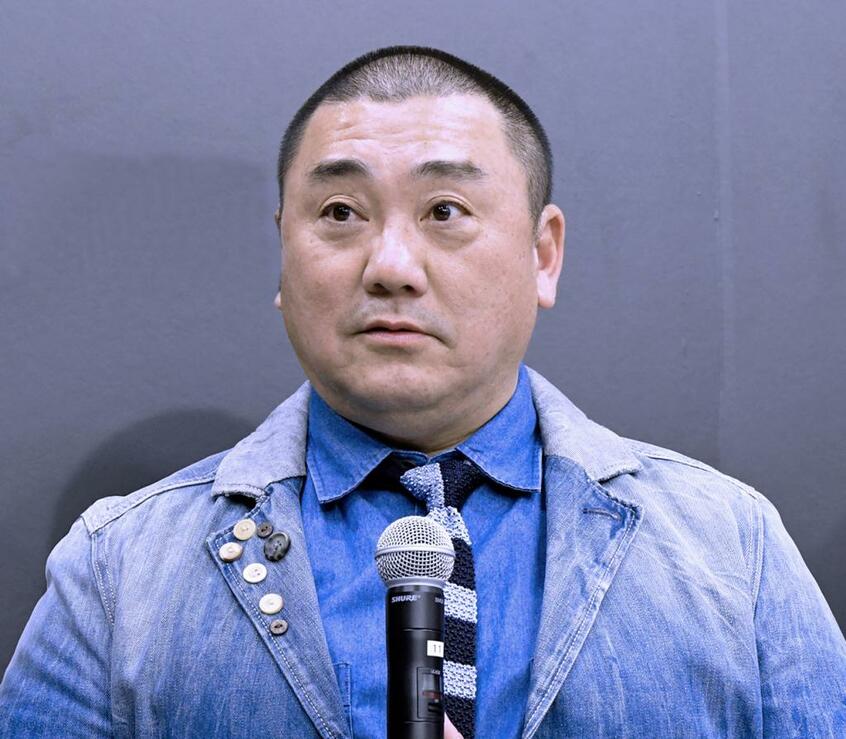 極楽とんぼの山本圭壱