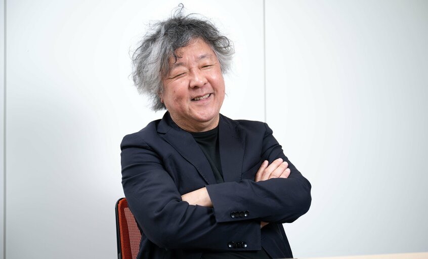 「勉強では苦労しなかったけど、人間関係では苦労した。『普通の人』が苦手で」(撮影/小山幸佑)