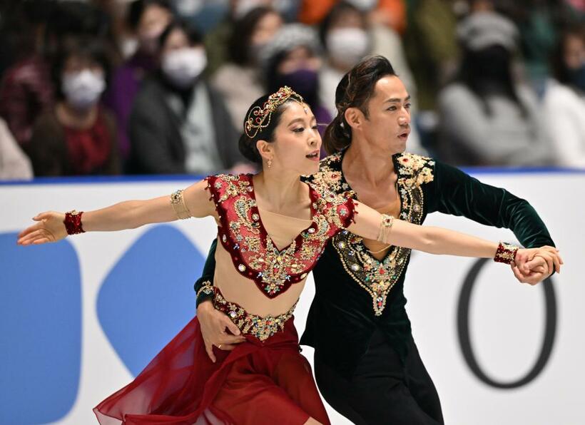 村元哉中・高橋大輔／男子シングルでバンクーバー五輪銅メダリストの高橋がアイスダンスに転向して注目を浴びる。結成まだ２年目だが急成長。今季ＮＨＫ杯６位