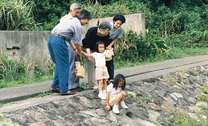 〈皇室の子どもたち〉「ねぇ、今日の夕食はなあに？」眞子さんと佳子さまもペロリと食べた　秋篠宮家元料理番の特製カレーレシピ