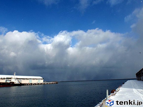 冬の小樽港