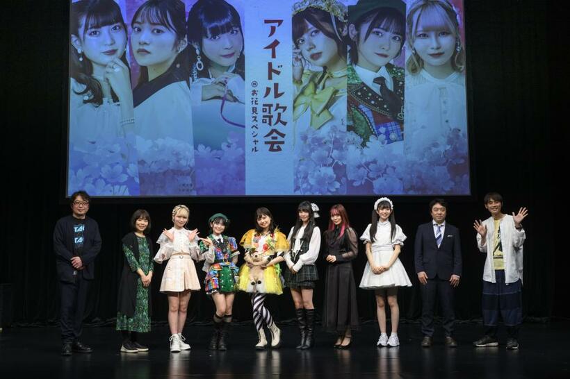 アイドルたちが本気で短歌を詠む「アイドル歌会」（撮影／林 晋介）