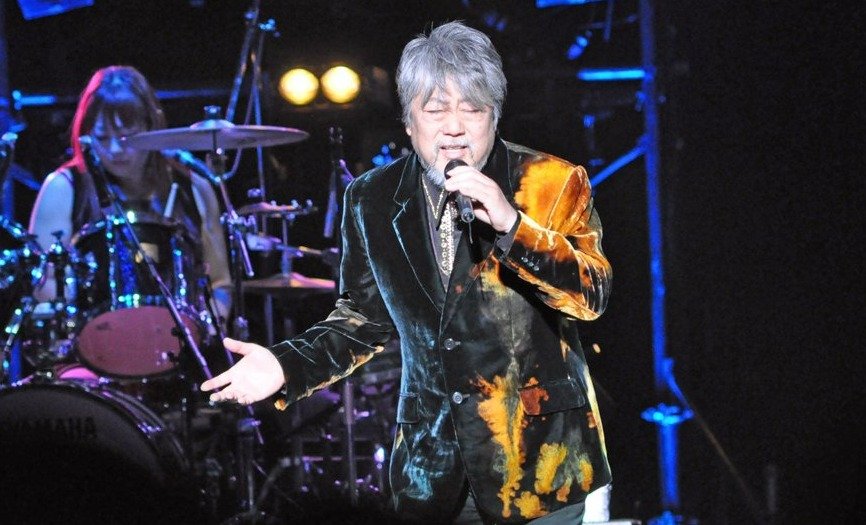 沢田研二とはロックそのもの 75歳のいまの格好良さと圧倒的な声と“別格”の美 | AERA dot. (アエラドット)