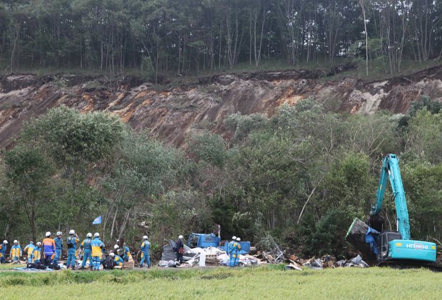 安否不明者の捜索が続く北海道・厚真町吉野地区（撮影・桐島瞬）