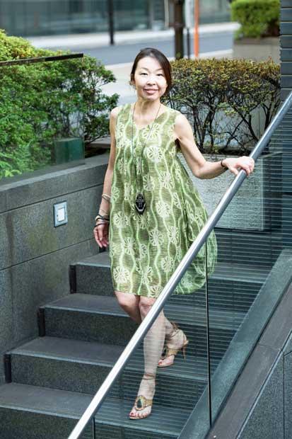 長坂道子（ながさか・みちこ）／１９６１年、愛知県生まれ。女性ファッション誌の編集を経てパリへ移住し、フリーのエッセイスト、ジャーナリストとして活躍。現在はチューリヒ在住（撮影／写真部・大野洋介）
<br />