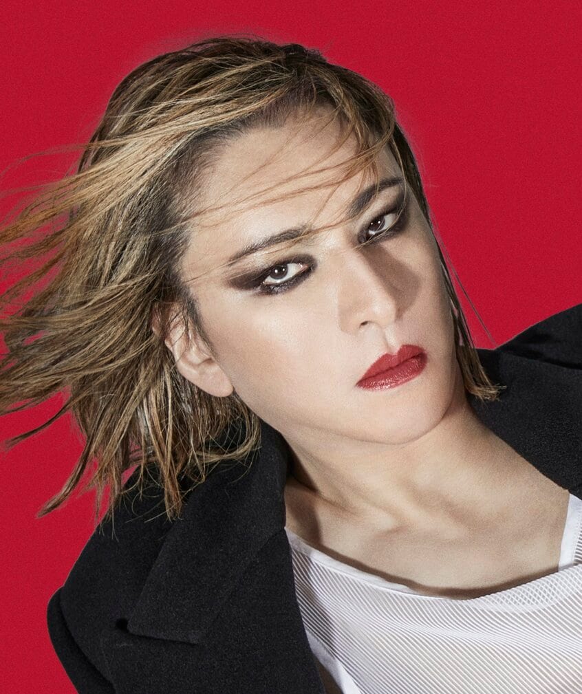 プロデューサーのYOSHIKIは「美麗-Bi-ray-は時代を超えるヒット曲を生むことができるグループ」と力強く語った(写真/事務所提供)