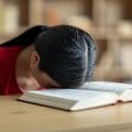 本を読むのはタイパが悪い? 講義の課題図書を敬遠する大学生たち 「効率重視」の考えに「がっかりした」「教え方を見直す」