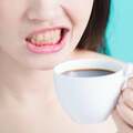 コーヒー、ワインを飲みすぎると歯が黄ばむって本当? マスク着用緩和で歯のホワイトニング増加