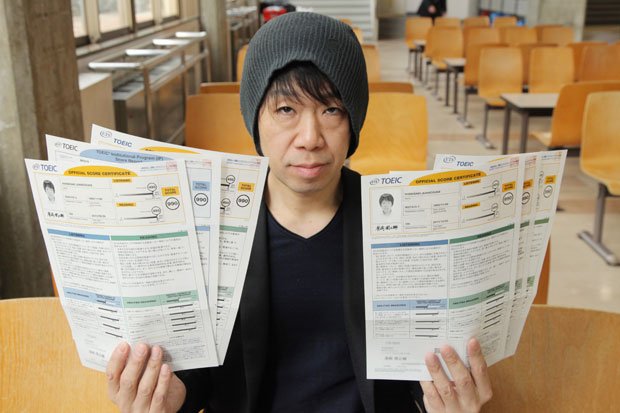 TOEIC９９０点のプロ　濱崎潤之輔さん（撮影／村上宗一郎）