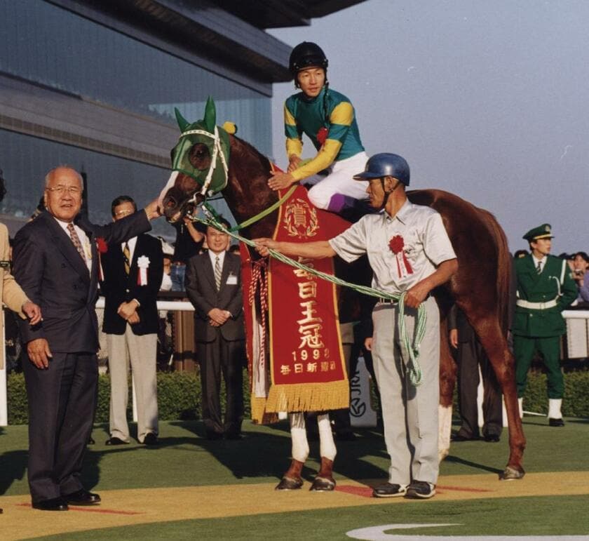 1998年の天皇賞（秋）では大本命ながら競争中止となったサイレンススズカ　（ｃ）朝日新聞社