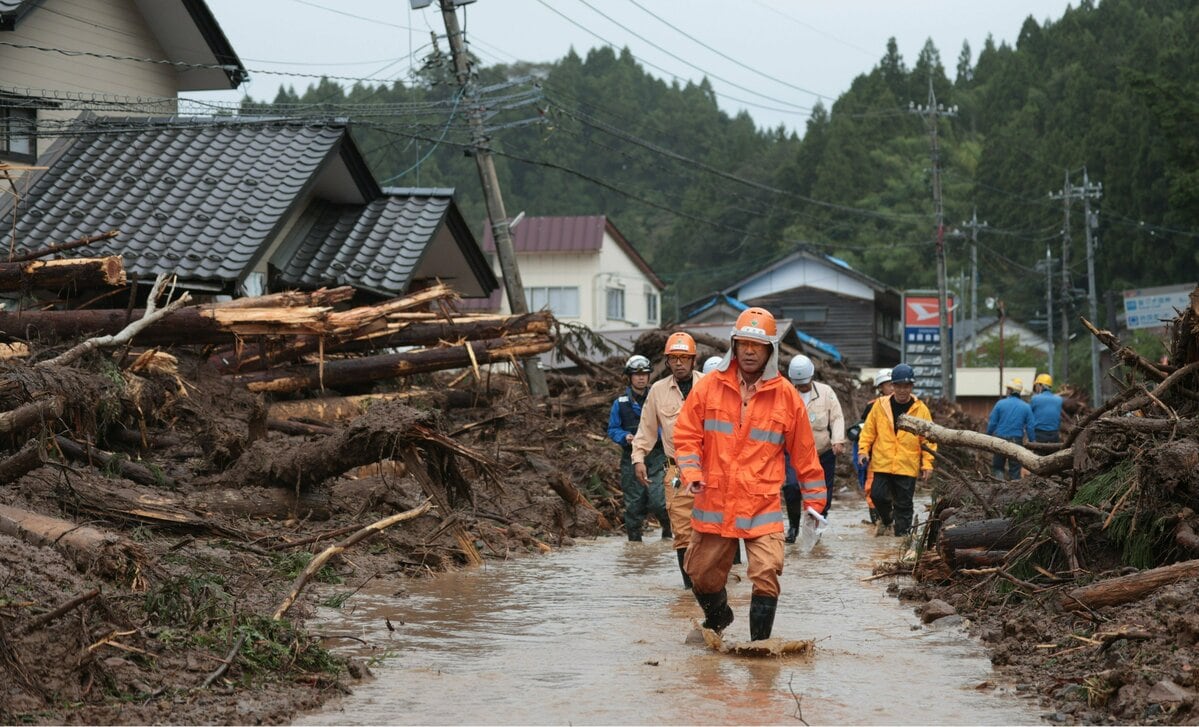 【能登豪雨】「また振り出し…」新しい畳に変えた翌日に浸水、仮設住宅は泥だらけ　「複合被災」が招く高齢者の危機 | AERA dot. (アエラドット) 