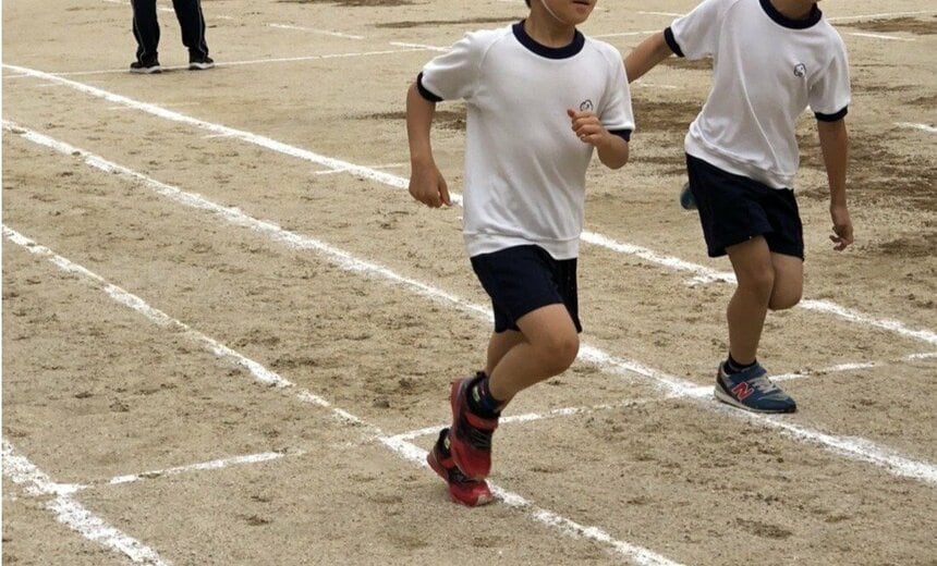 運動会の練習、子どもたちはどんなことをしているのでしょうか？（写真：松下先生のお子さんの運動会のようす）