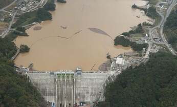 台風19号から利根川・荒川流域の鉄道を救った ダムと遊水地の大きな効果