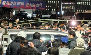 韓国人でなくとも怒りが湧いてきた　戒厳令の夜、私がソウル国会前を離れなかった理由　弁護士・猿田佐世