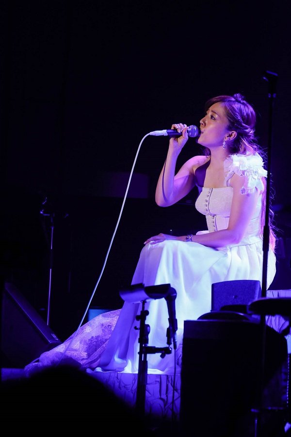 平原綾香、ファン熱望のツアーアンコール公演を開催「どんなことがあっても歌い続けていきたい」