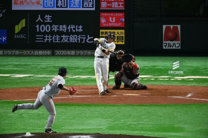 ソフトバンクの柳田悠岐(C)朝日新聞社