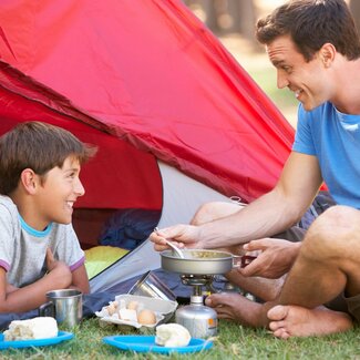 一酸化炭素中毒は夏のキャンプ、アウトドアでも要注意 正しい対処法は? 救急医「確実な方法は酸素投与だけ」