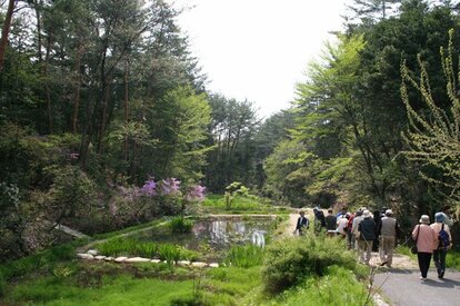 “キャンパスまるごと博物館”を掲げる広島大学総合博物館は季節ごとに変わる動植物を観察に県内外から人が訪れる(同大学提供)
