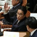 “増税メガネ”岸田首相「減税」で政権崩壊か 「何をやりたいのかわからない」迷走ぶり