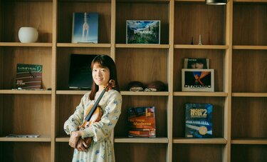 バイオリニスト・廣津留すみれの“脳を刺激する”現代音楽のススメ 「思考を抜本的に変えられることも」