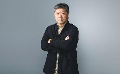 是枝裕和（これえだ・ひろかず）／　1962年生まれ。東京都出身。95年「幻の光」で監督デビュー。「誰も知らない」「そして父になる」「海街diary」「海よりもまだ深く」「三度目の殺人」などで国内外の数々の賞を受賞。18年「万引き家族」でカンヌ国際映画祭パルムドールを受賞。19年、カトリーヌ・ドヌーブらを迎えた「真実」が、日本人監督の作品として初めてヴェネチア国際映画祭オープニング作品に選ばれた。（撮影／斉藤美春）