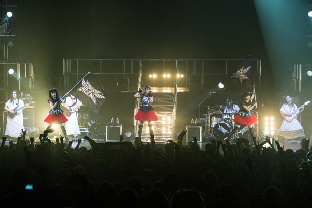BABYMETAL ロンドン公演でドラゴンフォースメンバー参加の新曲披露