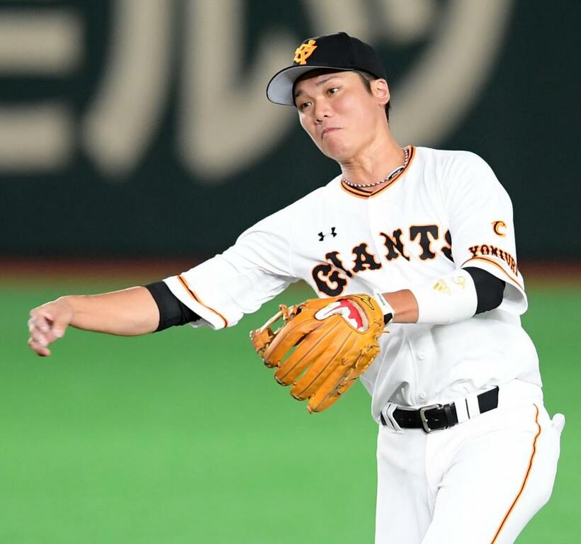 球界屈指の名遊撃手に成長した巨人・坂本勇人　（ｃ）朝日新聞社