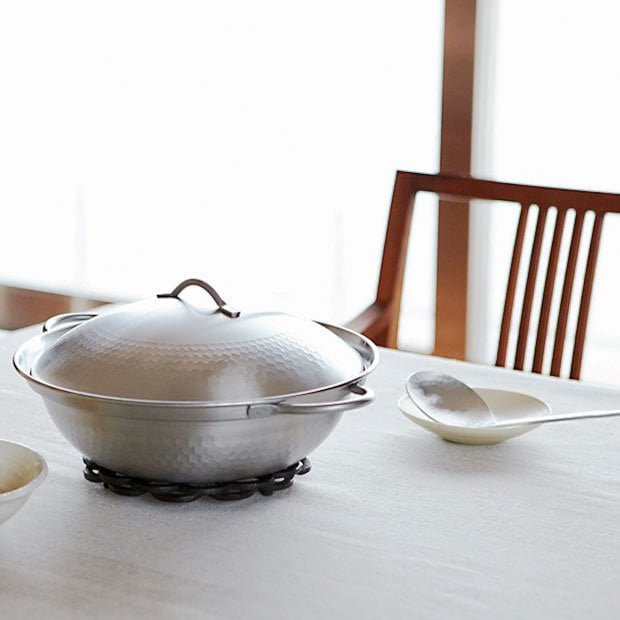 「料理のおじさん」がプロデュースした「肴七味（ななみ）ステンレス製 卓上鍋」