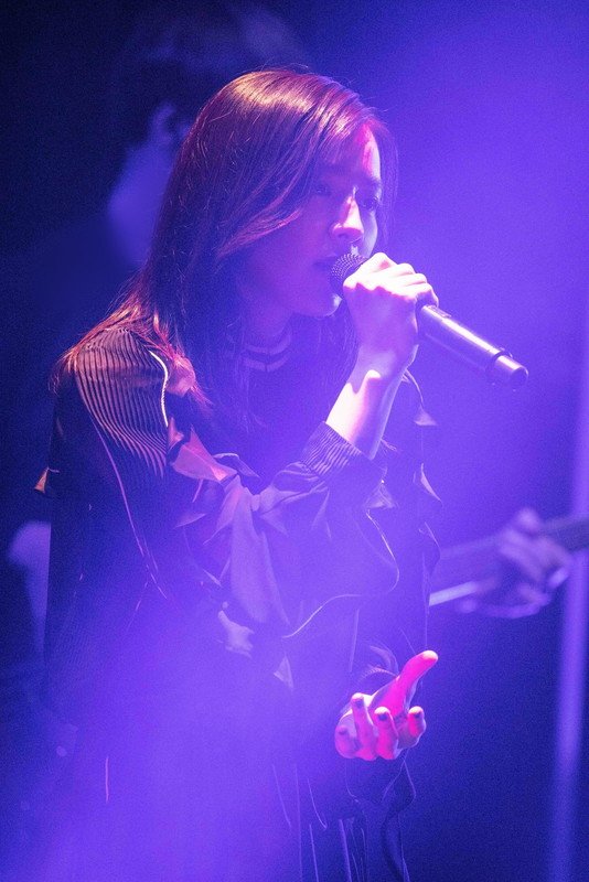 milet、メジャー初ライブ【milet SPECIAL SHOW CASE @Billboard-Live TOKYO】で全8曲を熱演
