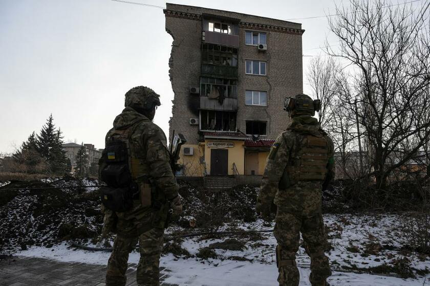 ウクライナ東部ドネツク州でウクライナ軍が支配している交通の要所バフムートでは激戦が続く（ｐｈｏｔｏ　ロイター／アフロ）
