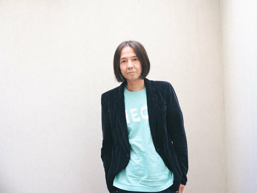 高野寛さん。1964 年生まれ。1988 年に高橋幸宏プロデュースによるアルバム『hullo hulloa』でソロデビューをした（撮影／小財 美香子）