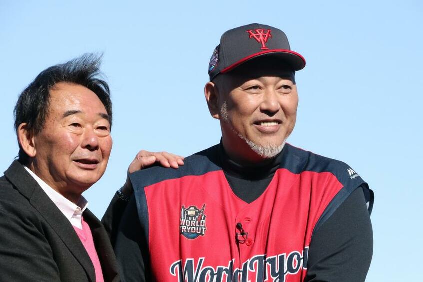 西武時代に同僚だった東尾修さんとトークイベントを行った清原氏(右)(撮影:井上啓太)